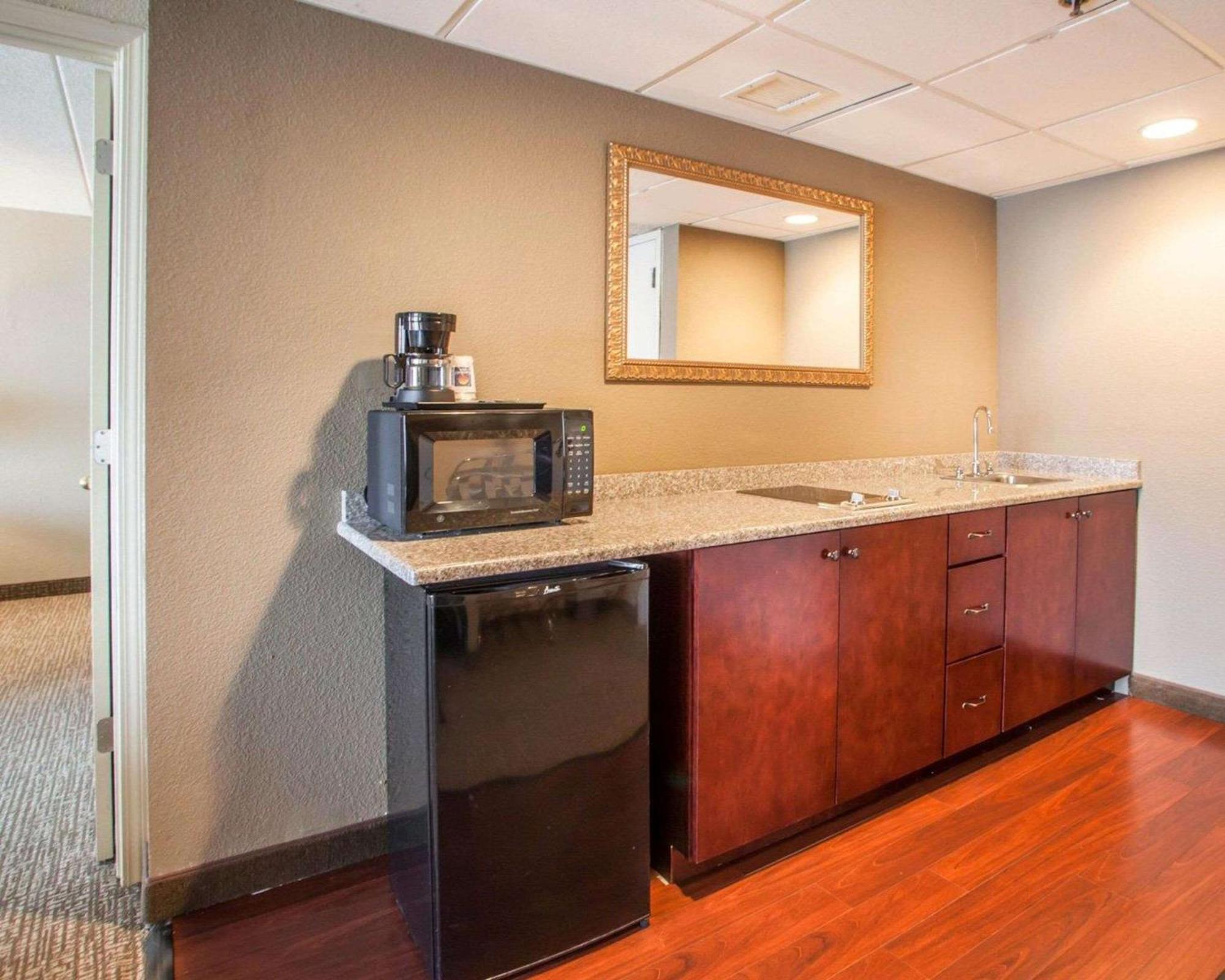 Quality Inn & Suites Orland Park - Chicago Экстерьер фото