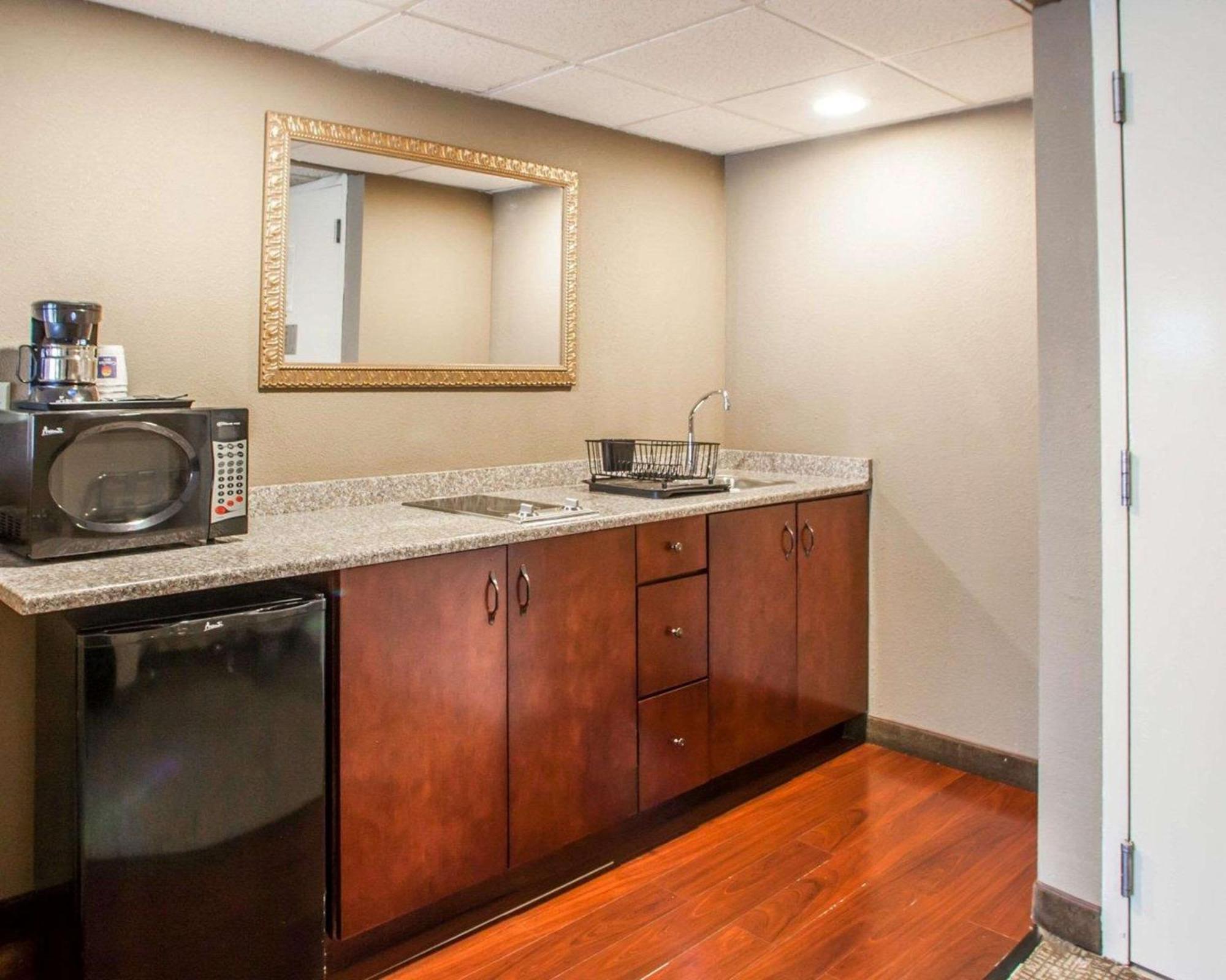 Quality Inn & Suites Orland Park - Chicago Экстерьер фото