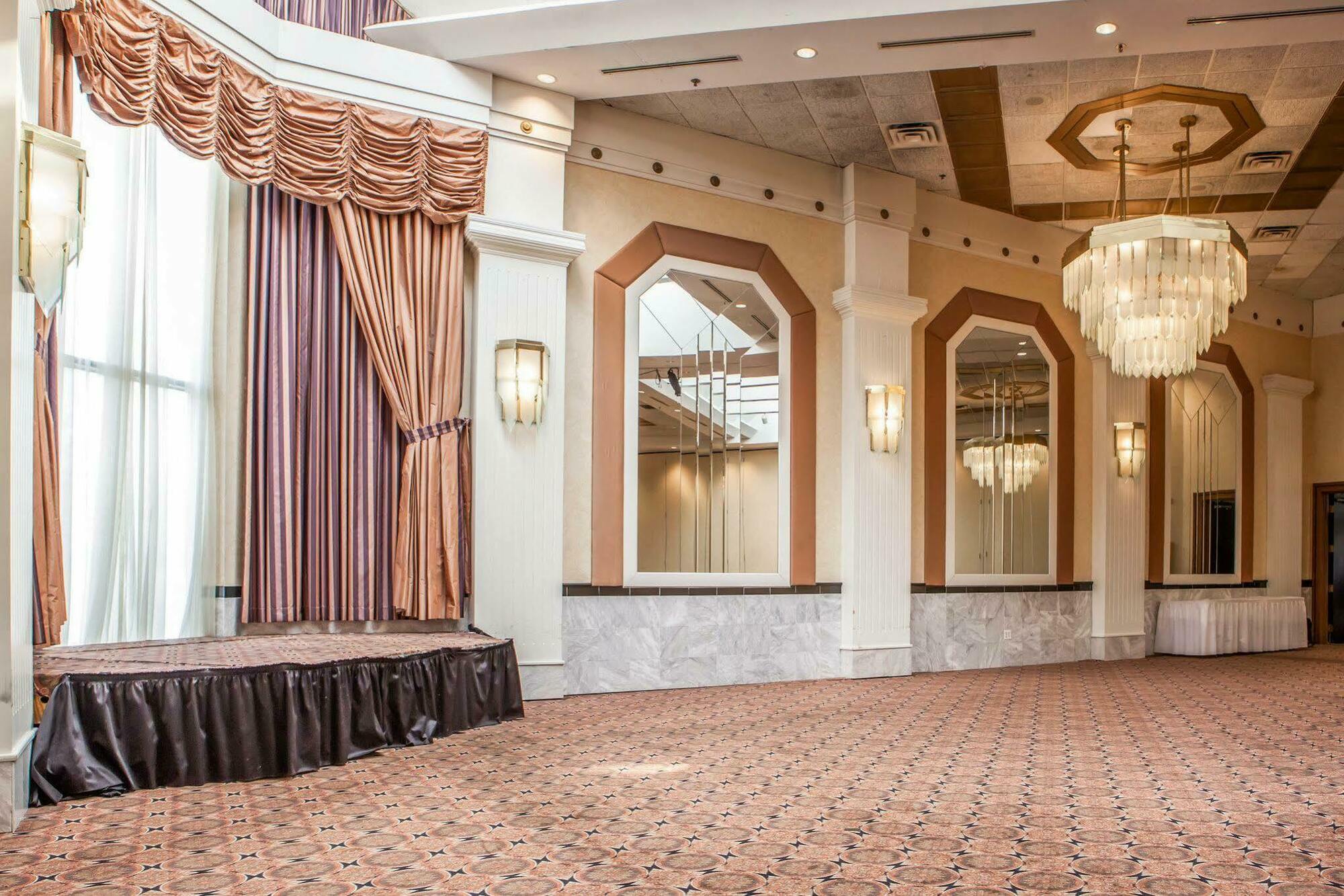 Quality Inn & Suites Orland Park - Chicago Экстерьер фото